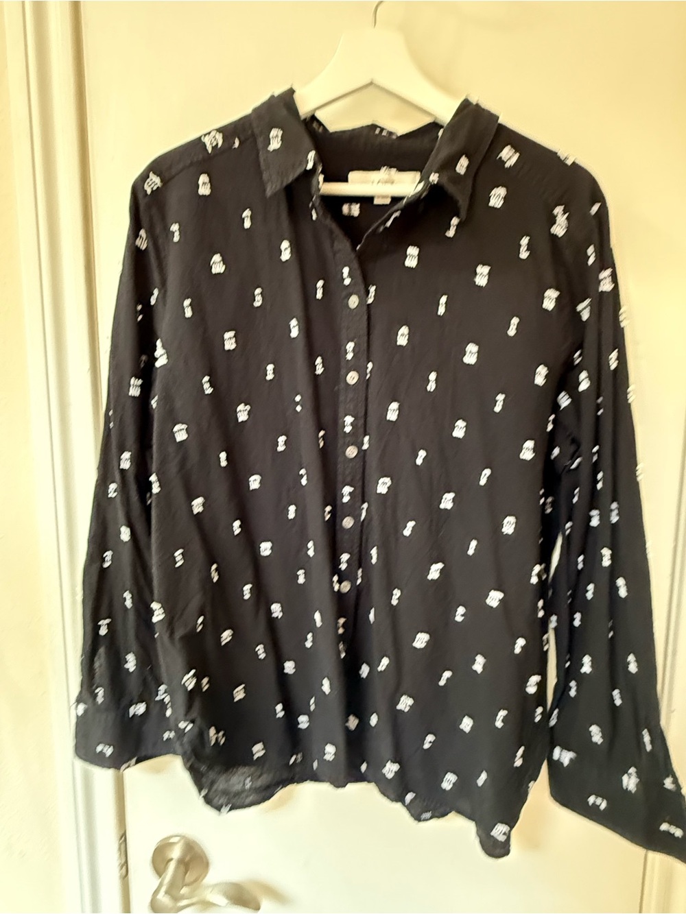 Loft Black and white button up shirt XL